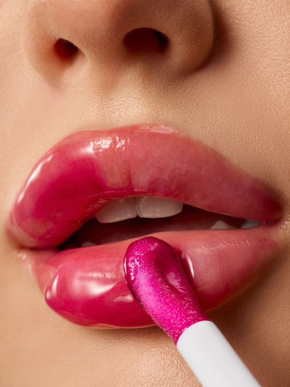 trend makeup paling populer lip glossy